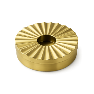 Işınsal yıldız desenli ve oluklu masif pirinç yuvarlak kül tablası