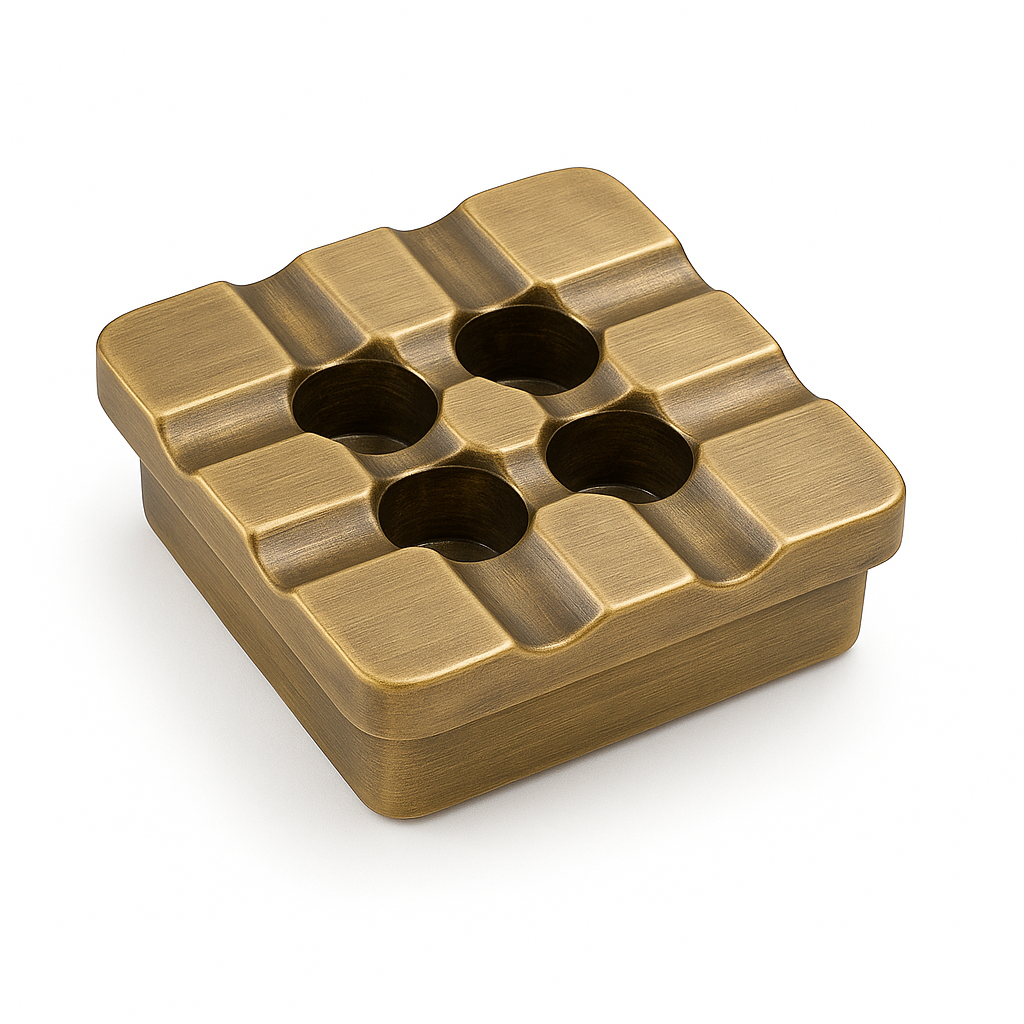 6 farklı renk seçeneği bulunan masif pirinç kare kül tablası serisi (Gold, Gümüş, Bakır, Antik, Nikel, Siyah)